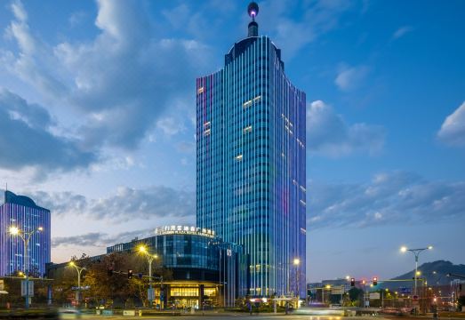 三门湾雷迪森广场酒店外景图