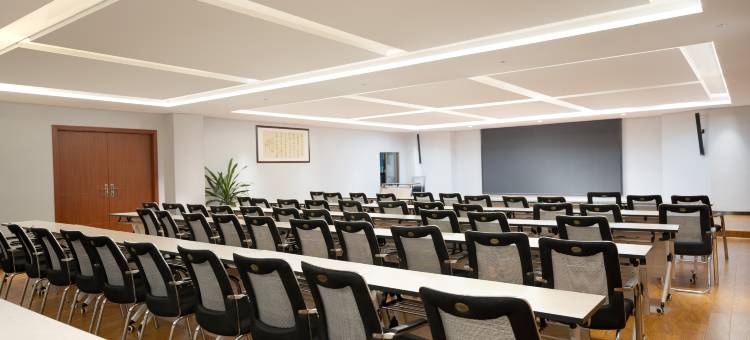 仁和大酒店(攀枝花仁和广场高铁站店)图片