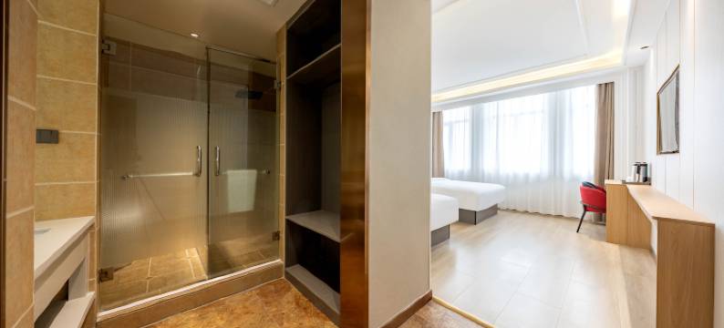 伊宁市上海城六星街铭豪精品酒店图片