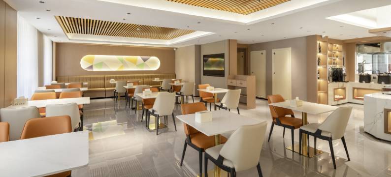 赤峰云朵酒店(红山区政府维多利摩尔城店)图片