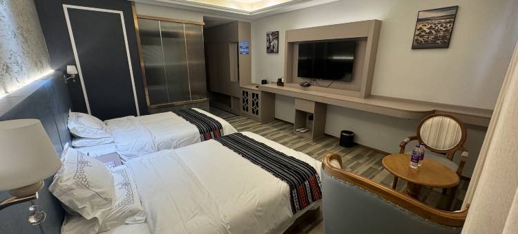 色达县宝喜大酒店图片