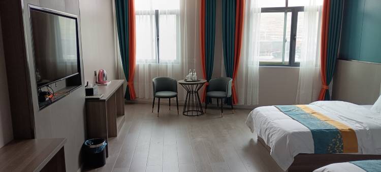 安多城轩酒店图片