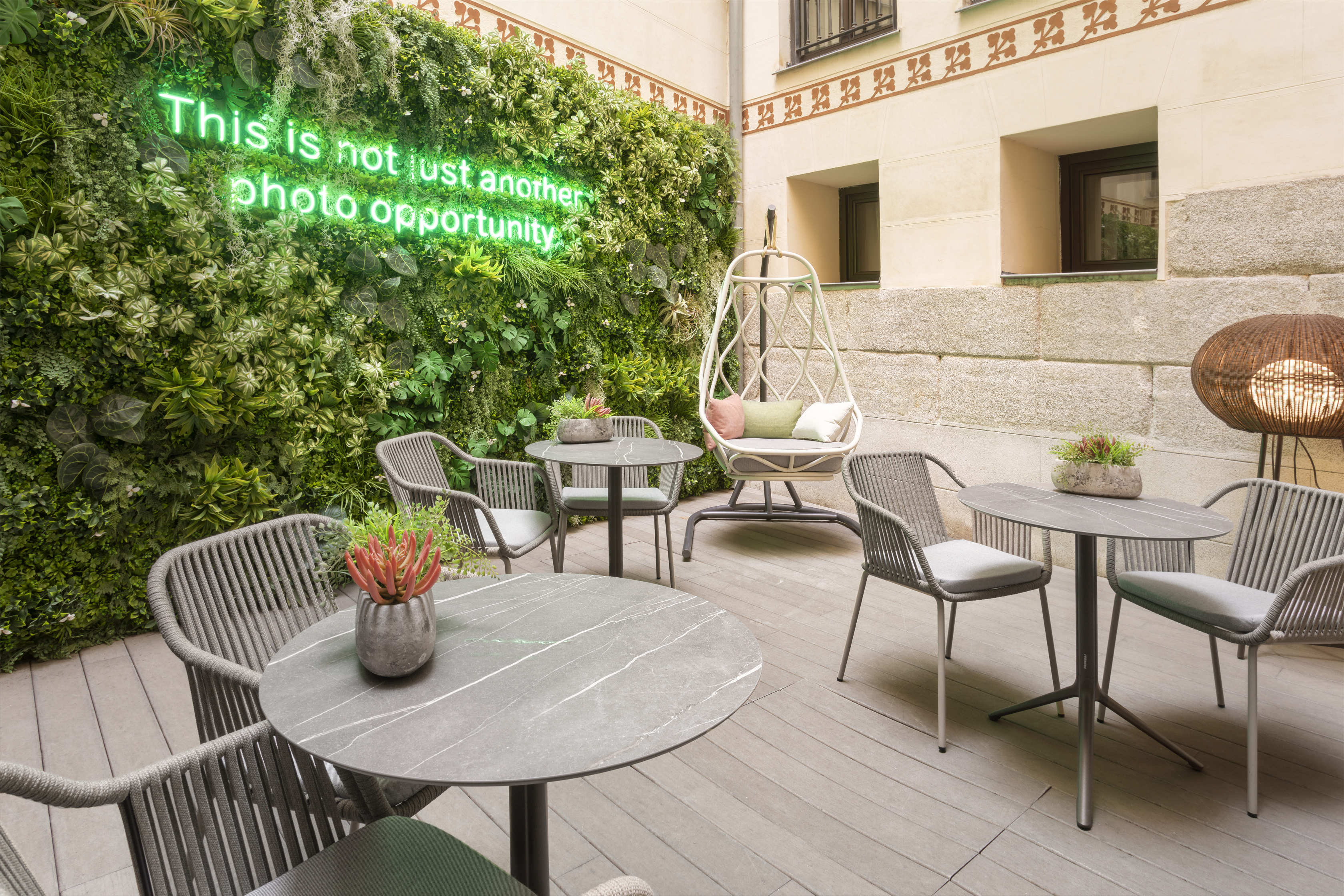 Catalonia Las CortesOver view