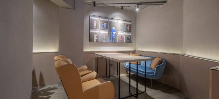 相遇欢影酒店(长沙天马大学城阜埠河地铁站店)图片