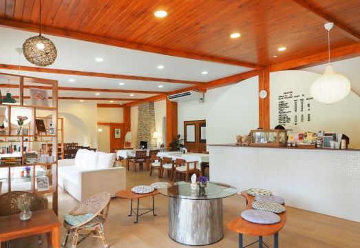 Maikaew Damnoen Resort Hotel Overview