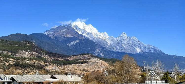 紫藤花园雪山观景美宿(束河古镇扶摇栖店)图片