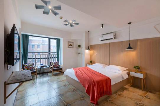 重庆威斯曼商旅艺术酒店(会展中心工贸地铁站店)