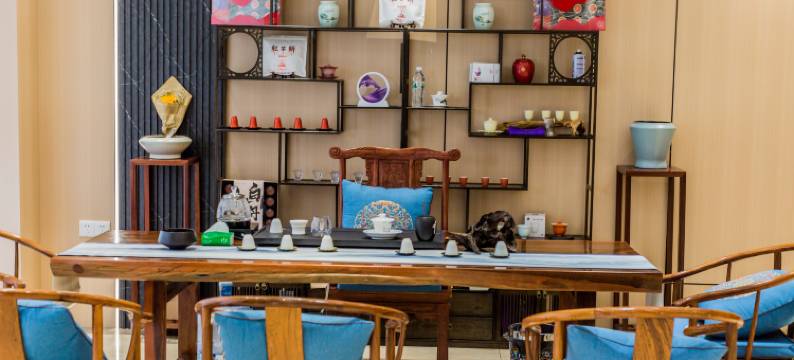 石阡鸿盛大酒店(佛顶山南路汤山客运站店)图片