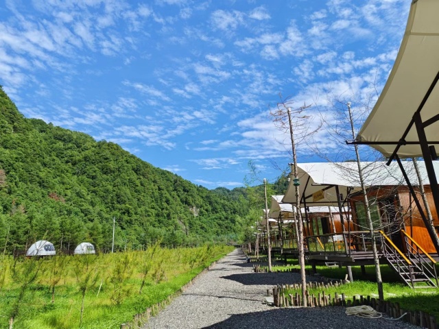 Liuba Zhuge Highlights Jiangtai Homestay Over view