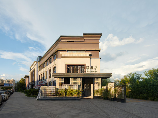 邛海17度 · 被梦叫醒酒店(西昌火把广场店)