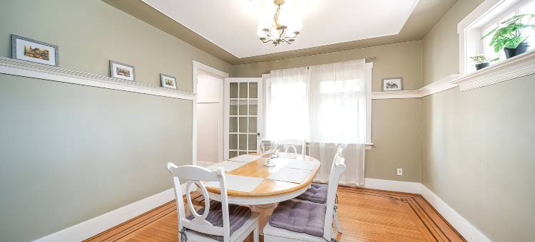 Elegant 3BR W Vancouver near UBC/ Free Parking图片