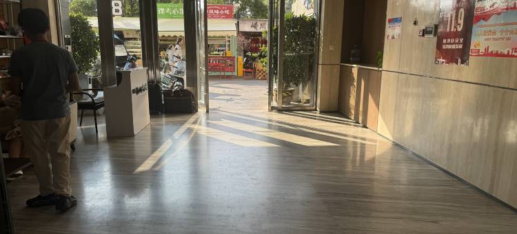 尚兮·影音Loft高空民宿(呈贡大学城店)图片