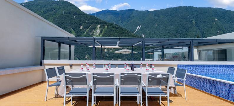 文若贡嘎壹号观景雅院(磨西镇海螺沟冰川森林公园游客中心店)图片