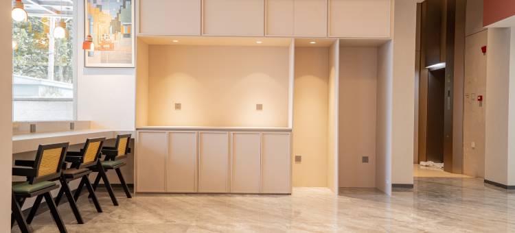 郑先生的景洋酒店(黄冈万达广场店)图片