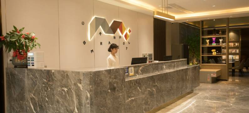 柏曼酒店(南丹洞天酒海店)图片