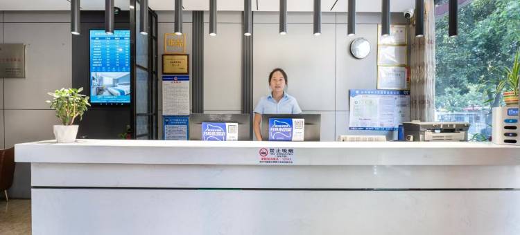 白云丽景酒店(随州大润发店)图片