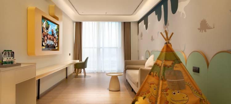 梦龙兰欧酒店 (自贡方特恐龙王国店)图片