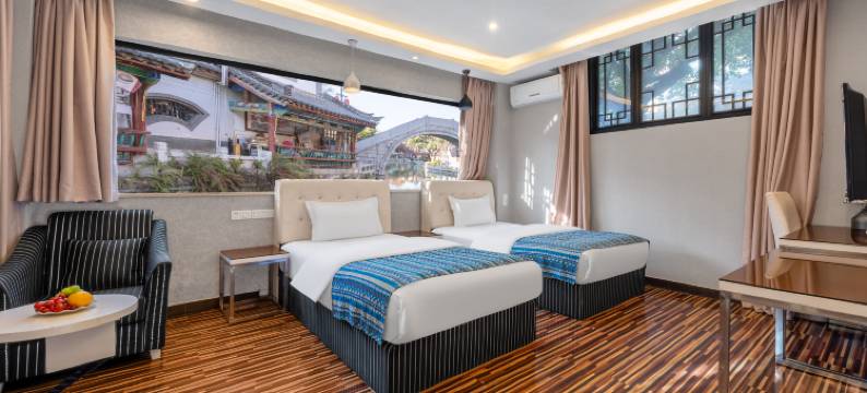 凯俪·在彝美居酒店(楚雄彝人古镇毕摩广场店)图片