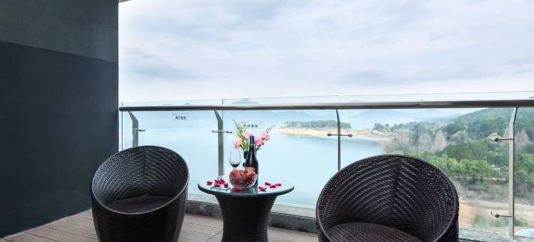 山湖间度假酒店(黄山太平湖店)图片