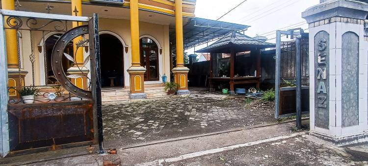 RedDoorz @ Senaz Guesthouse Mataram图片