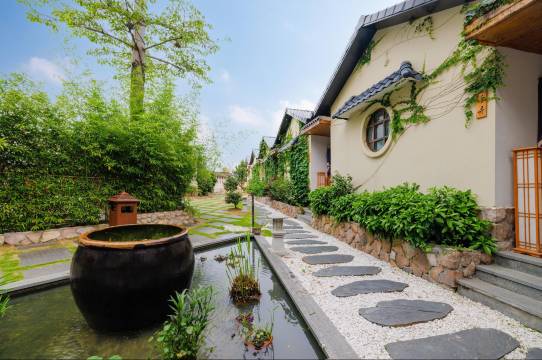 清远三季稻温泉民宿