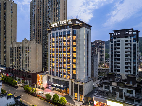 凯里亚德酒店(宜春铜鼓悦景城店)