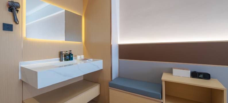 桔子时光海景酒店(烟台大学万象汇店)图片