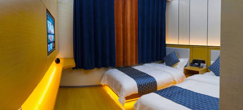 班玛桑布扎大酒店图片