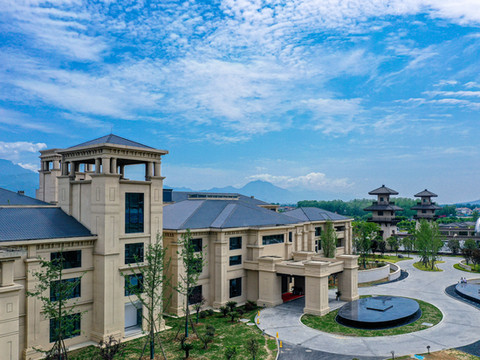 九昱汉水温泉度假酒店