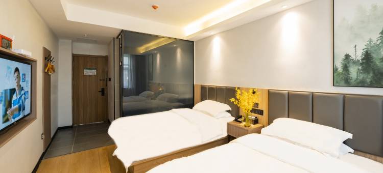 格林豪泰智选酒店(淮南市龙湖公园第一人民医院店)图片