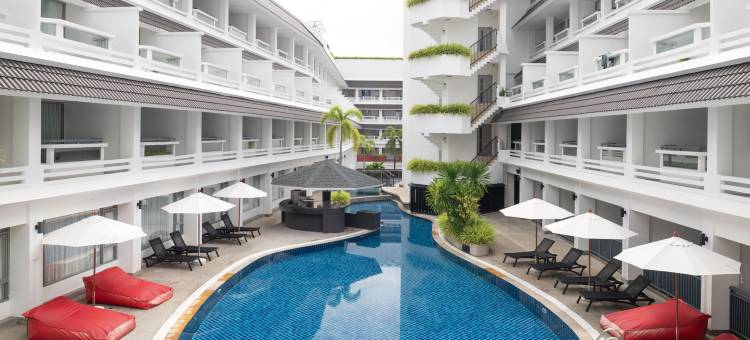 普吉岛芭东海滩丽芮酒店(Radisson RED Phuket Patong Beach)图片