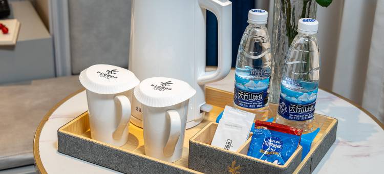 成都城上轻居酒店(新都锦水河地铁站店)图片