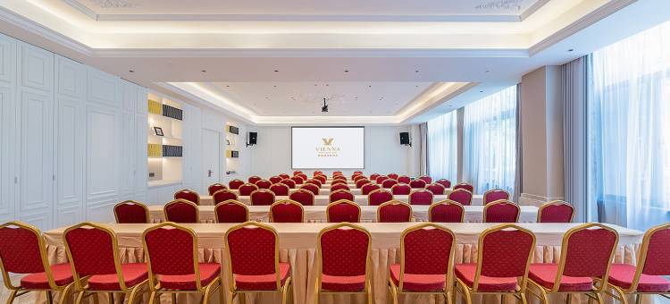 维也纳国际酒店(扬州江都奥莱广场店)图片