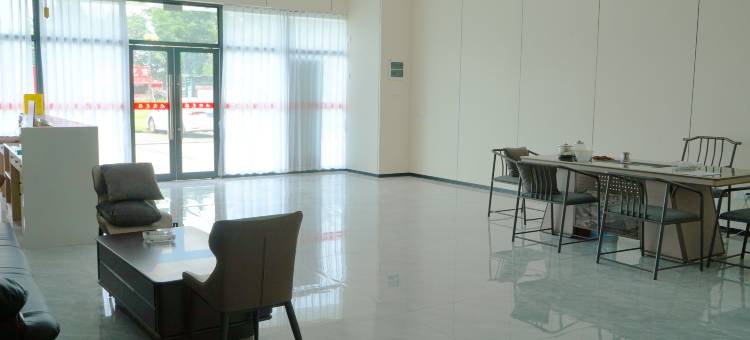 龙鑫公寓(佛山顺德龙江会展中心店)图片