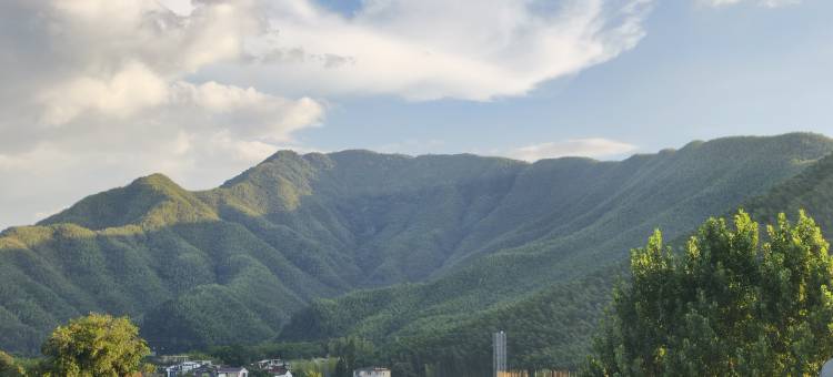 山禾·临溪度假民宿(皖南川藏线月亮湾风景区店)图片