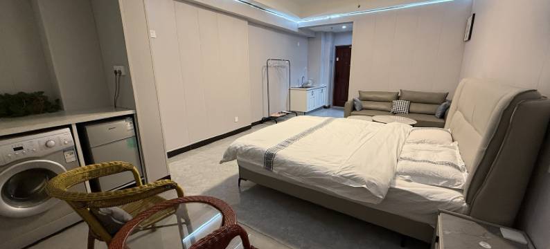 静隅民宿(万达广场店)图片