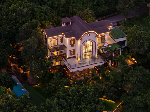 琉森山林拉菲尔民宿