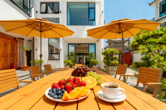 小陈家·Lakeside·环洱度假美宿(大理洱海S湾生态廊道店)图片