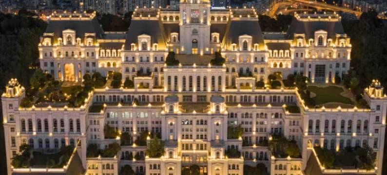 谷莫尼ROOFTOP·GARDEN花园酒店(贵阳喷水池民生路好吃街店)图片
