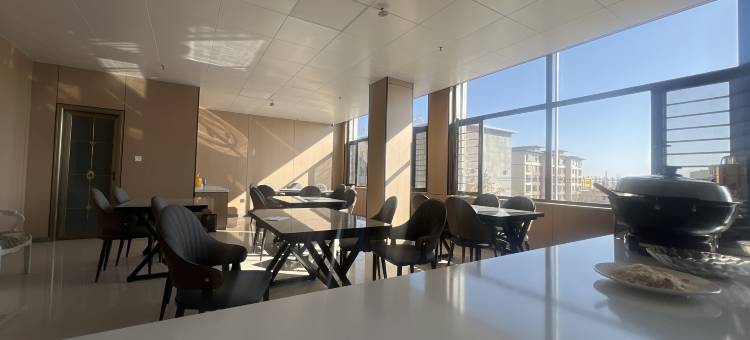 盐池万悦水晶酒店图片