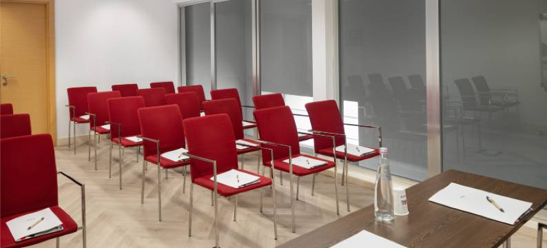 那不勒斯乌纳酒店(UNA Hotels Napoli)图片