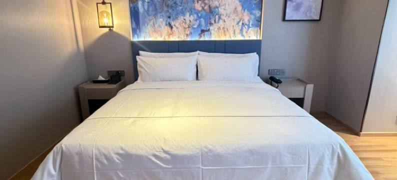 白玉兰酒店(十堰万达广场店)图片