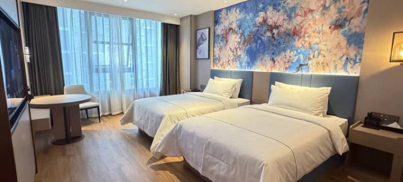 白玉兰酒店(十堰万达广场店)图片