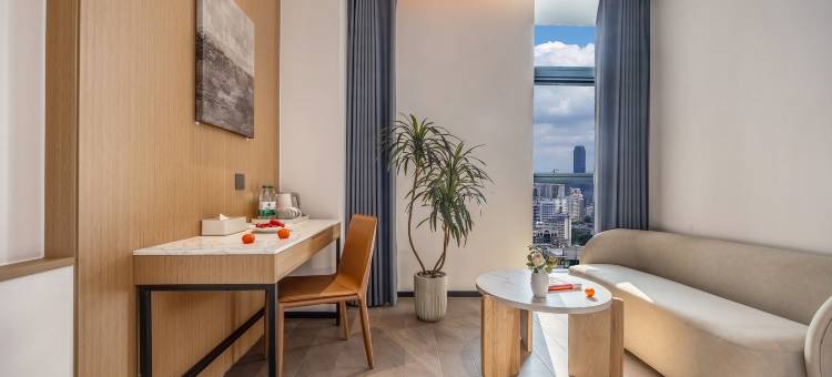 丽斯未来酒店(宁波北仑影秀城店)图片