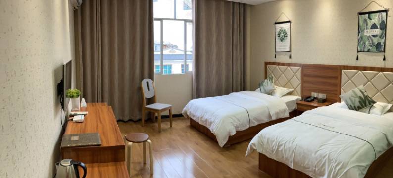 施秉金碧酒店图片