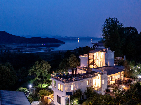 清镇引舍故里康养度假民宿(红枫湖景区店)