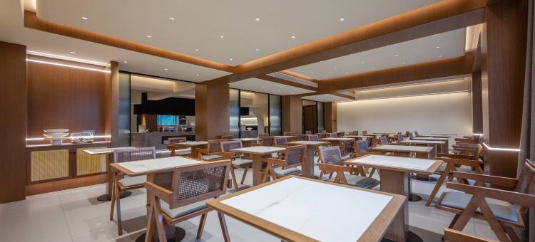 SGLL零压智能·影院设计师酒店(路桥塑料城店)图片