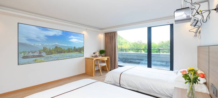 海宁尖山栖湖源宿图片