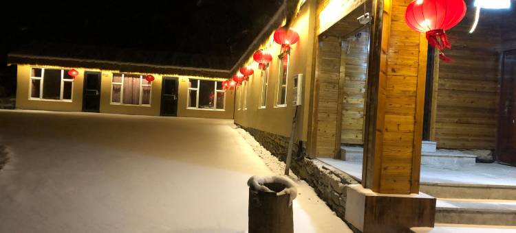 果松村雪都驿站图片