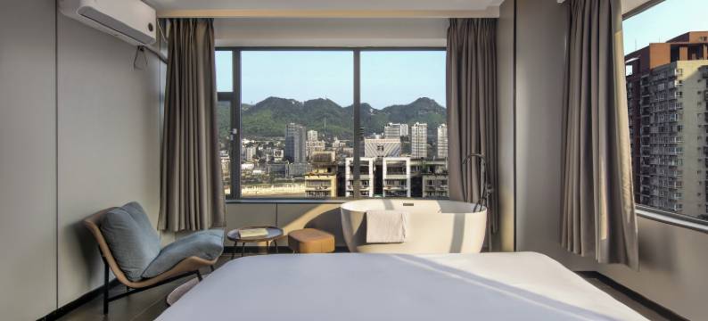 山海一宿江景酒店(解放碑步行街洪崖洞店)图片